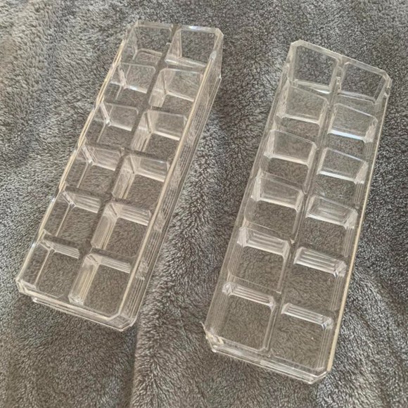Lipstick Organizers! - Picture 1 of 2